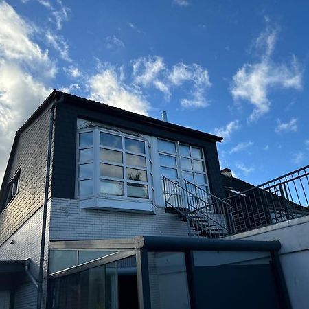 Ferienhaus Mit Privatparkplatz, Terrasse Und Stadtnaehe Бремен Экстерьер фото