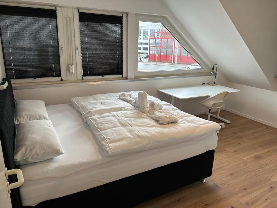 Ferienhaus Mit Privatparkplatz, Terrasse Und Stadtnaehe Бремен Экстерьер фото